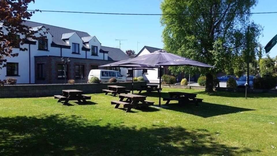 Balreask Bar, Restaurant & Guest Accommodation Navan Eksteriør bilde
